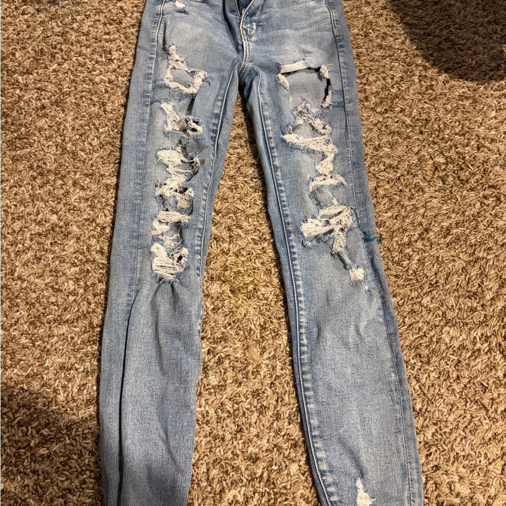 American Eagle Outfitters Light Blue Distressed Skinny Jeans